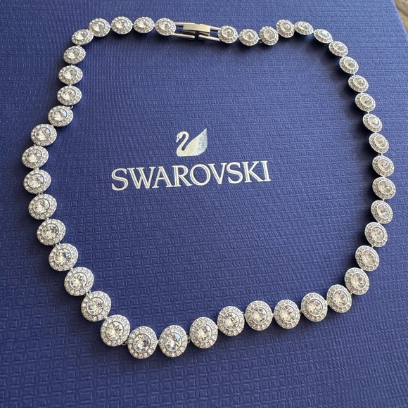 Swarovski Una Angelic necklace - Picture 2 of 5